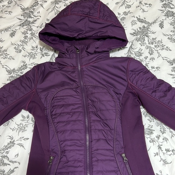 Lululemon RARE Dark Magenta First Mile Puffer Hooded Jacket - Picture 10 of 16